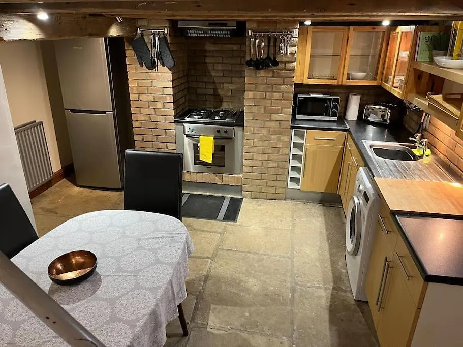 Steeple View - A Two Bedroom 18Th Century Cottage. 利兹