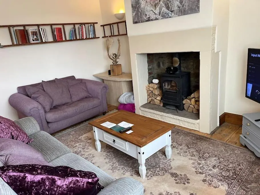 Steeple View - A Two Bedroom 18Th Century Cottage. location